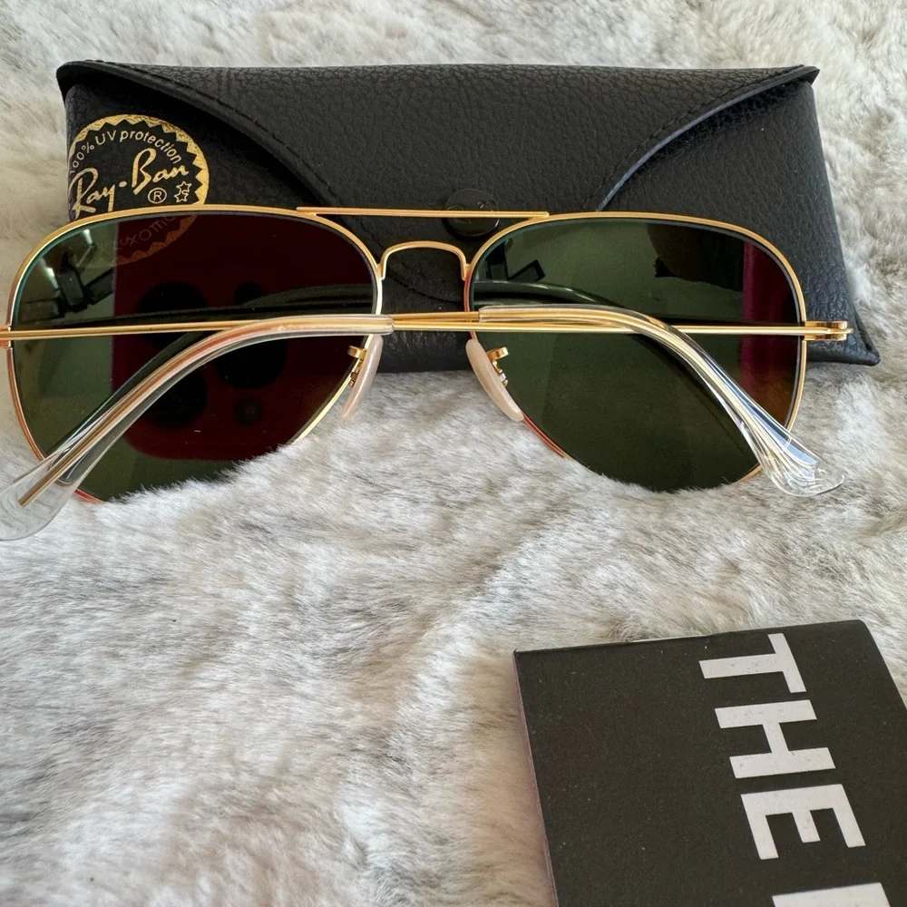 Ray-Ban Aviator Flash Lens Sunglasses – Gold Frame / Blue Mirror Lenses P0259